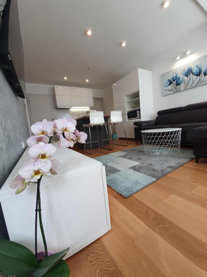 Apartman Leona 4*, Kantrida Rijeka Exterior foto