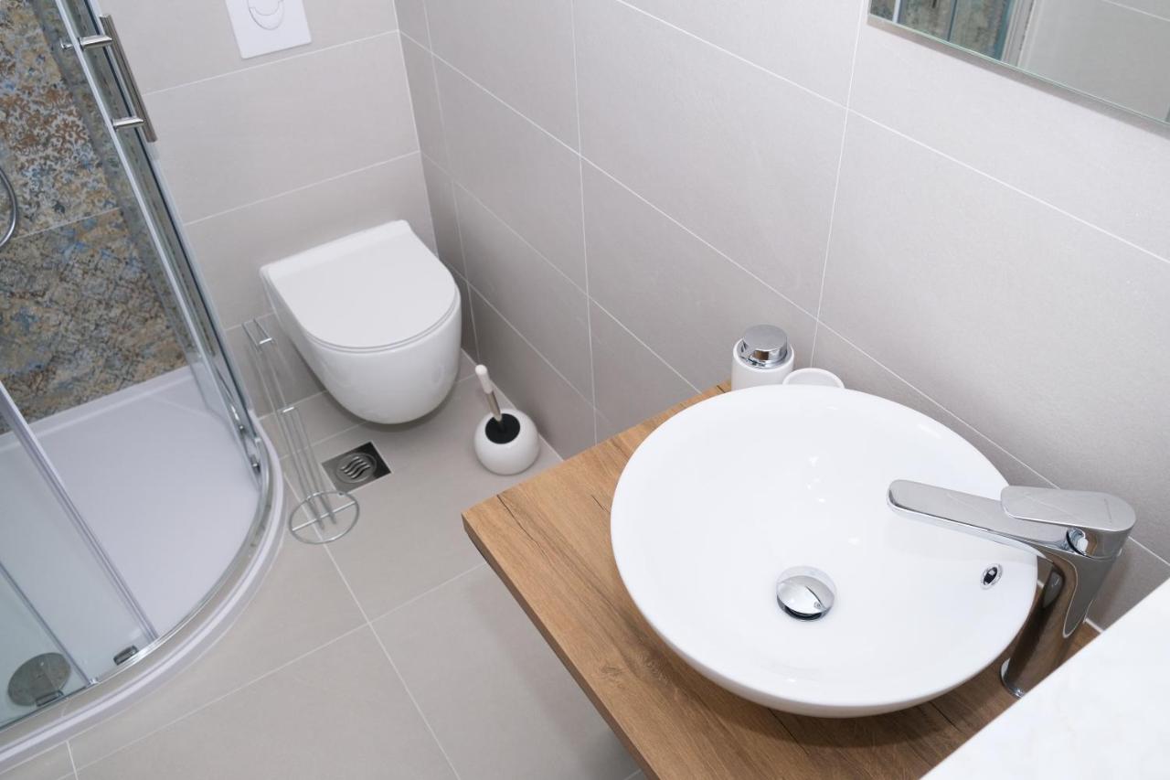 Apartman Leona 4*, Kantrida Rijeka Exterior foto